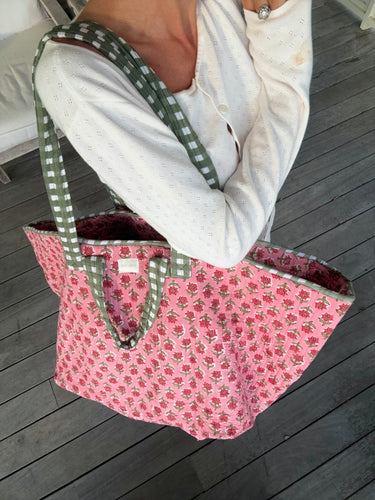 Everyday Tote - Strawberry Daisy