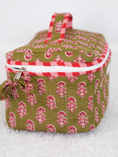 Quilted Train Case - Mossy Blush Bloom