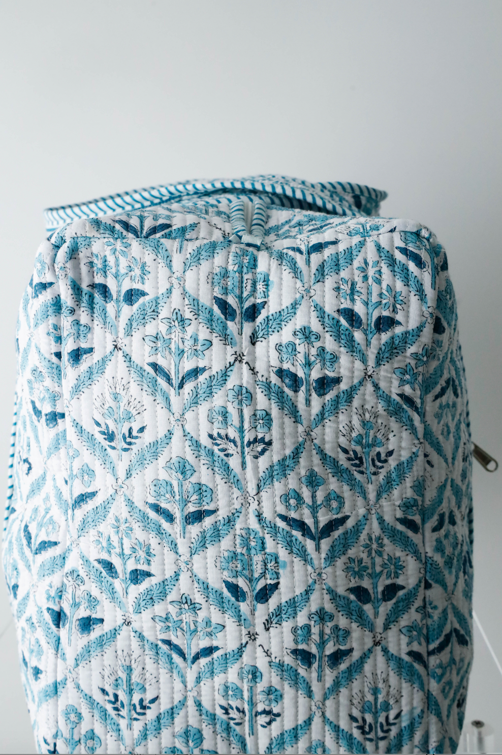 Weekender Bag in Blooming in Blue