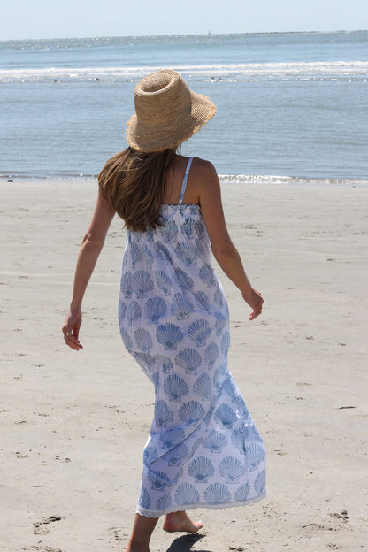 Magnolia Maxi in Blue Scallop Shell